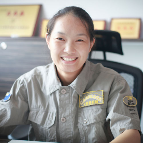 財務部長 李嬌艷